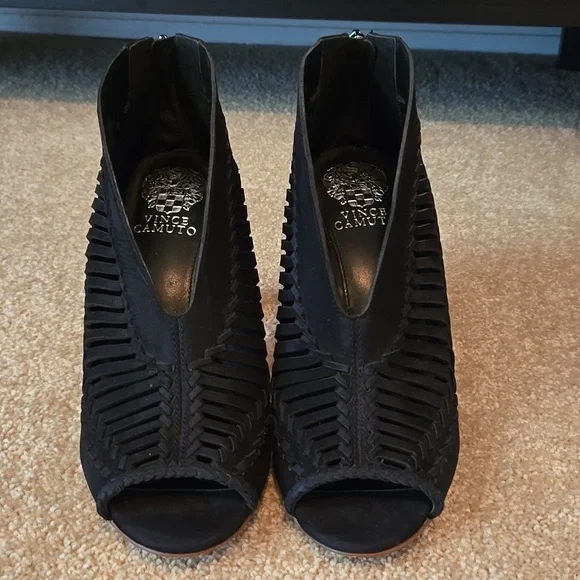 NWOT Vince Camuto Black Suede Peep-Toe Heels - Picture 2 of 10